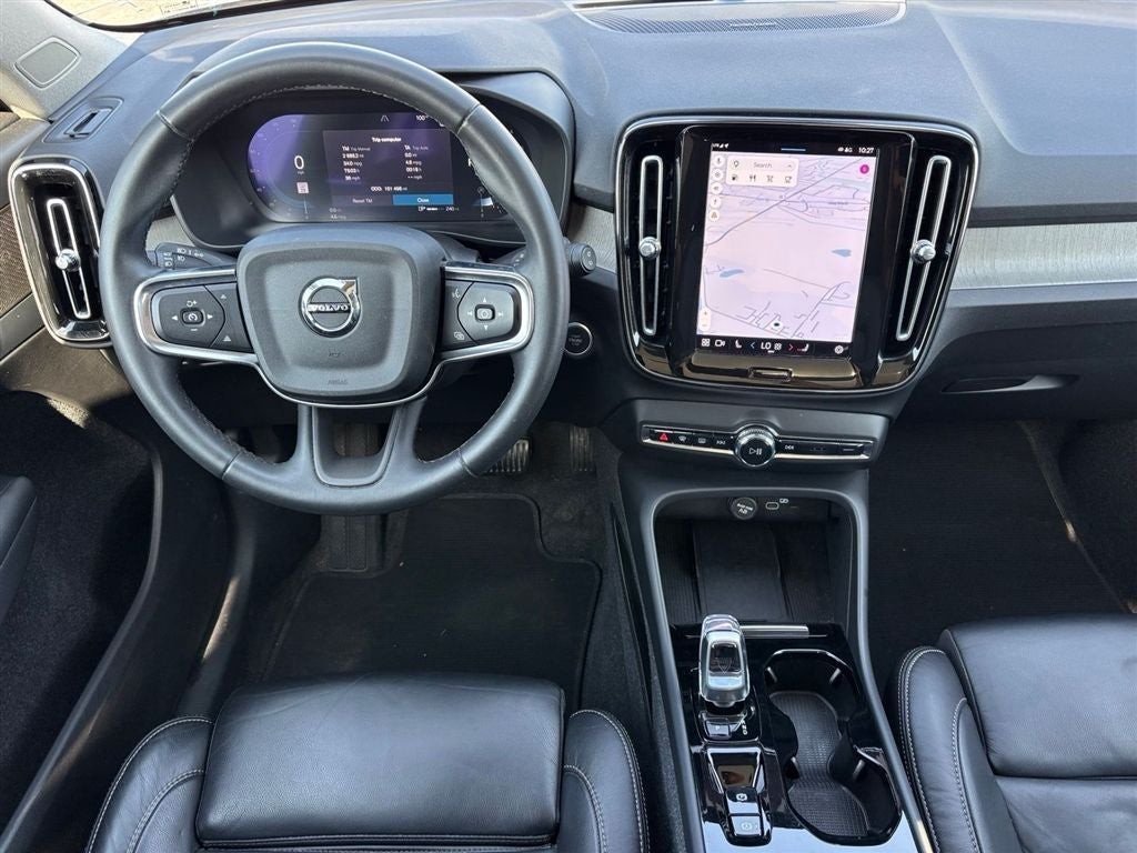 2023 Volvo XC40 Ultimate