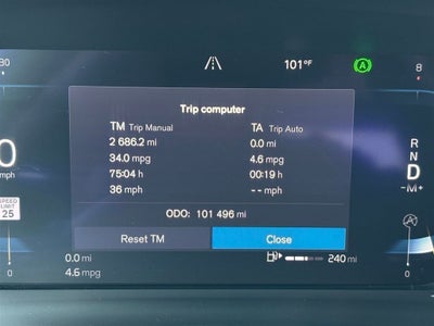 2023 Volvo XC40 Ultimate