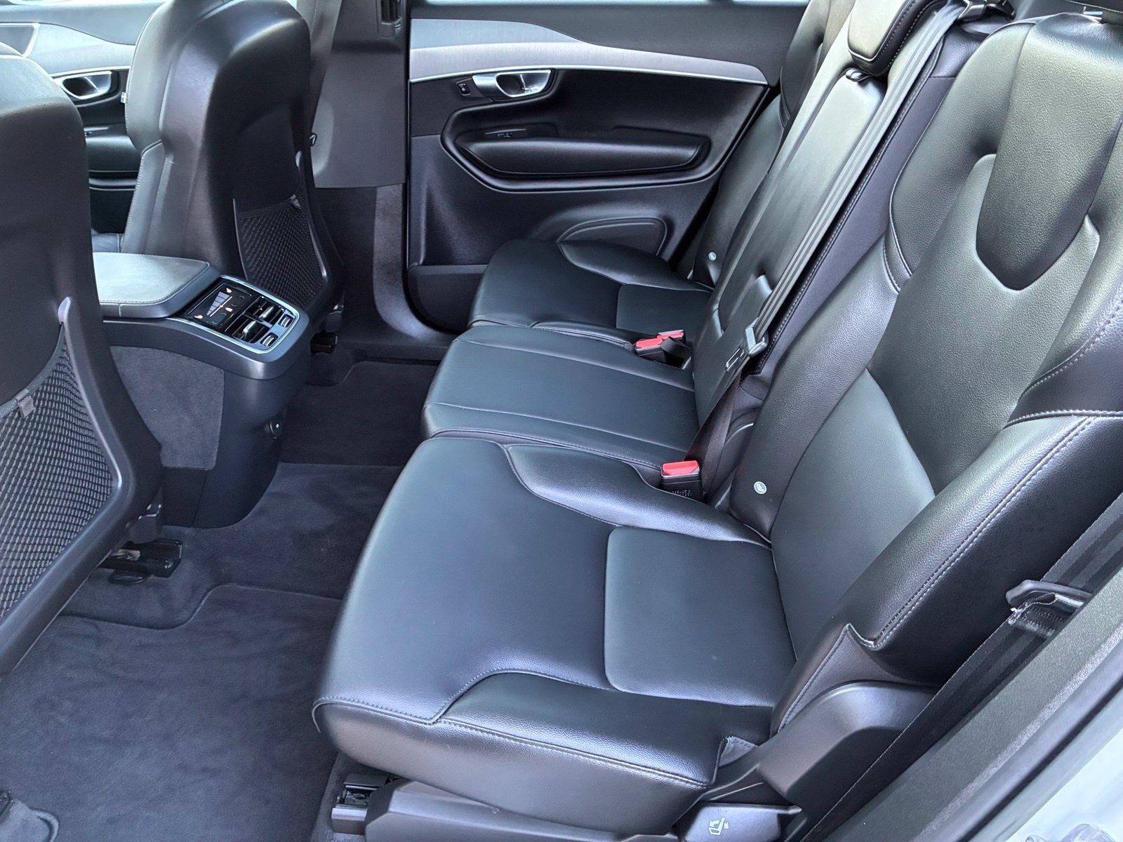 2023 Volvo XC90 B5 Core
