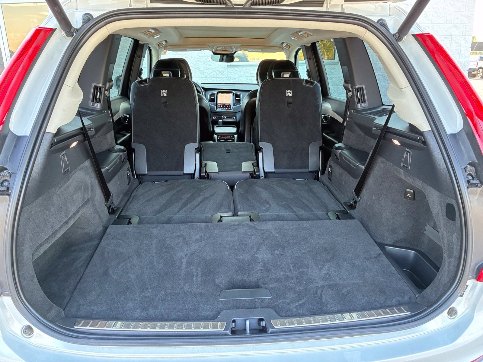 2023 Volvo XC90 B5 Core
