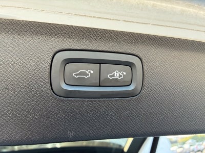 2023 Volvo XC90 B5 Core