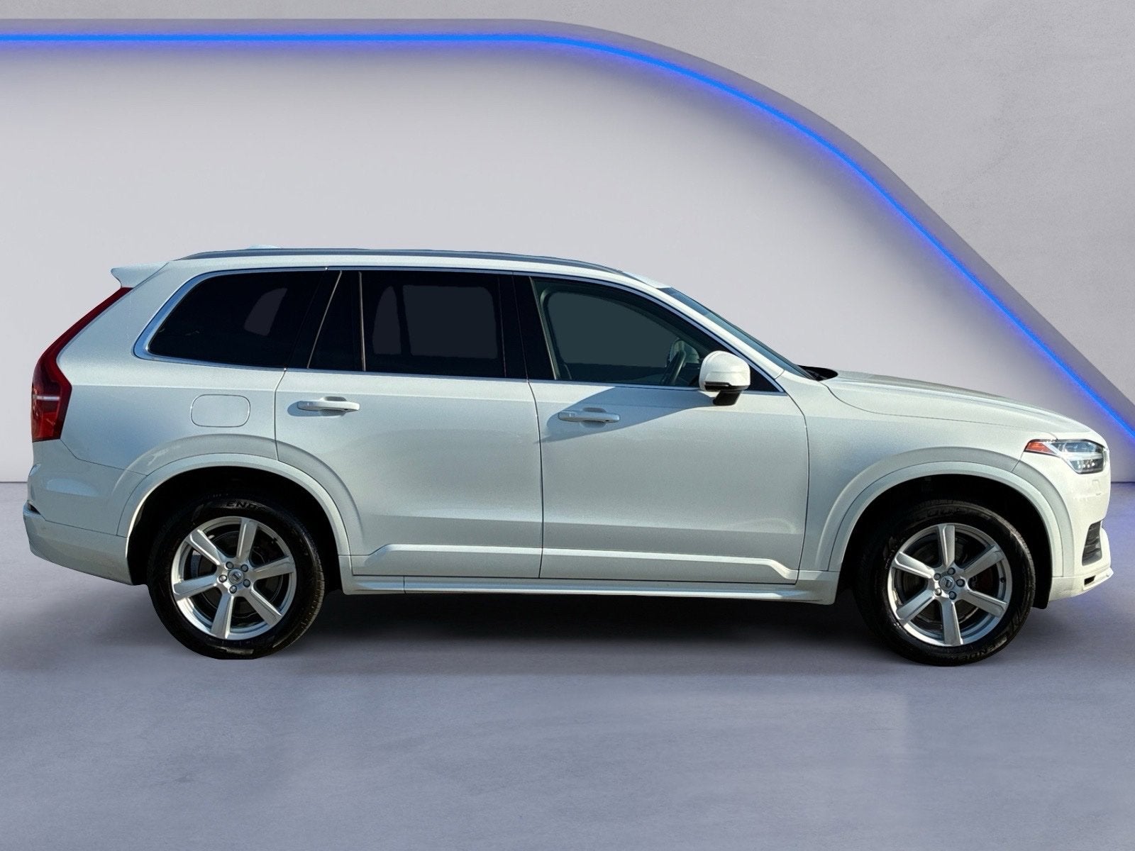2023 Volvo XC90 B5 Core