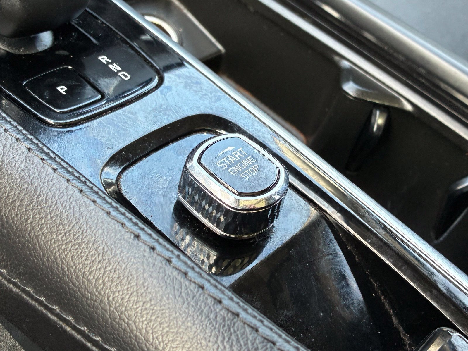 2023 Volvo XC90 B5 Core