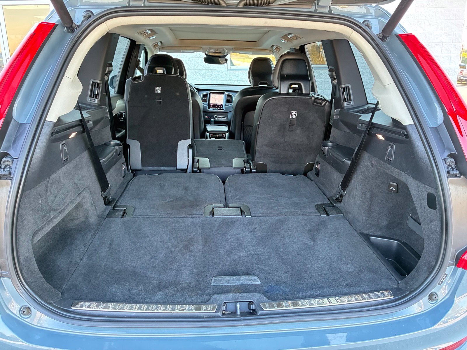 2023 Volvo XC90 B5 Core