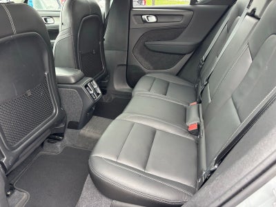 2024 Volvo XC40 B5 Plus Bright Theme
