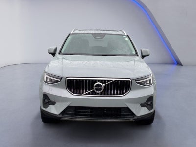 2024 Volvo XC40 B5 Plus Bright Theme