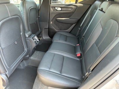 2024 Volvo XC40 B5 Plus Bright Theme