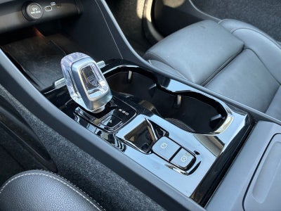 2024 Volvo XC40 B5 Plus Bright Theme