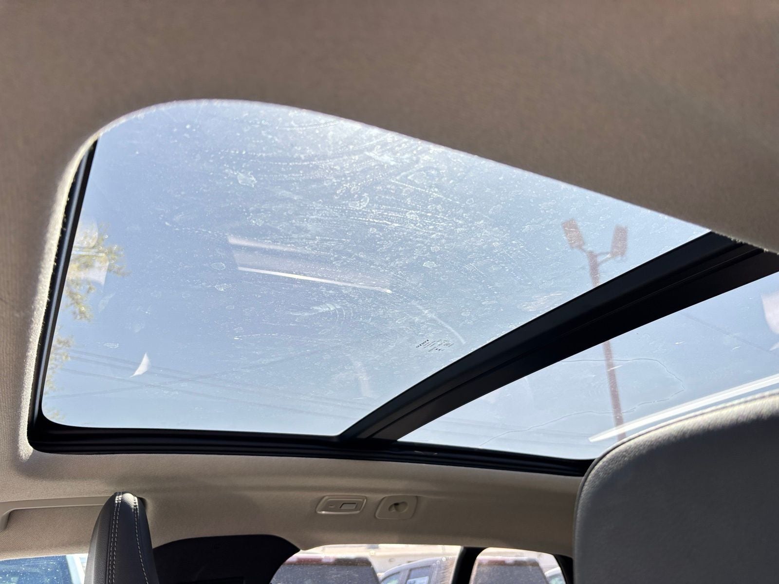 2024 Volvo XC40 B5 Plus Bright Theme