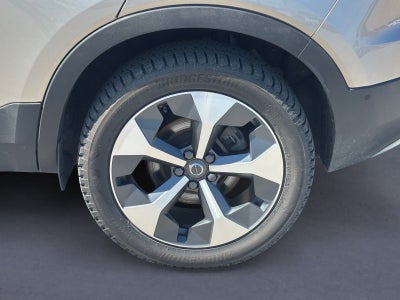 2024 Volvo XC40 B5 Plus Bright Theme