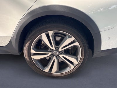 2025 Volvo V60 Cross Country B5 Plus