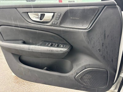 2025 Volvo V60 Cross Country B5 Plus