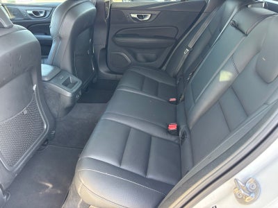 2025 Volvo V60 Cross Country B5 Plus