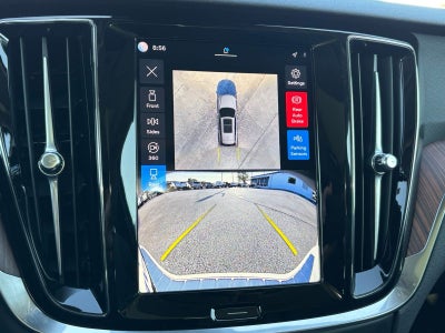 2025 Volvo V60 Cross Country B5 Plus