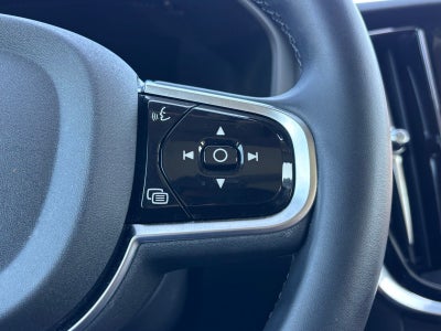 2025 Volvo V60 Cross Country B5 Plus