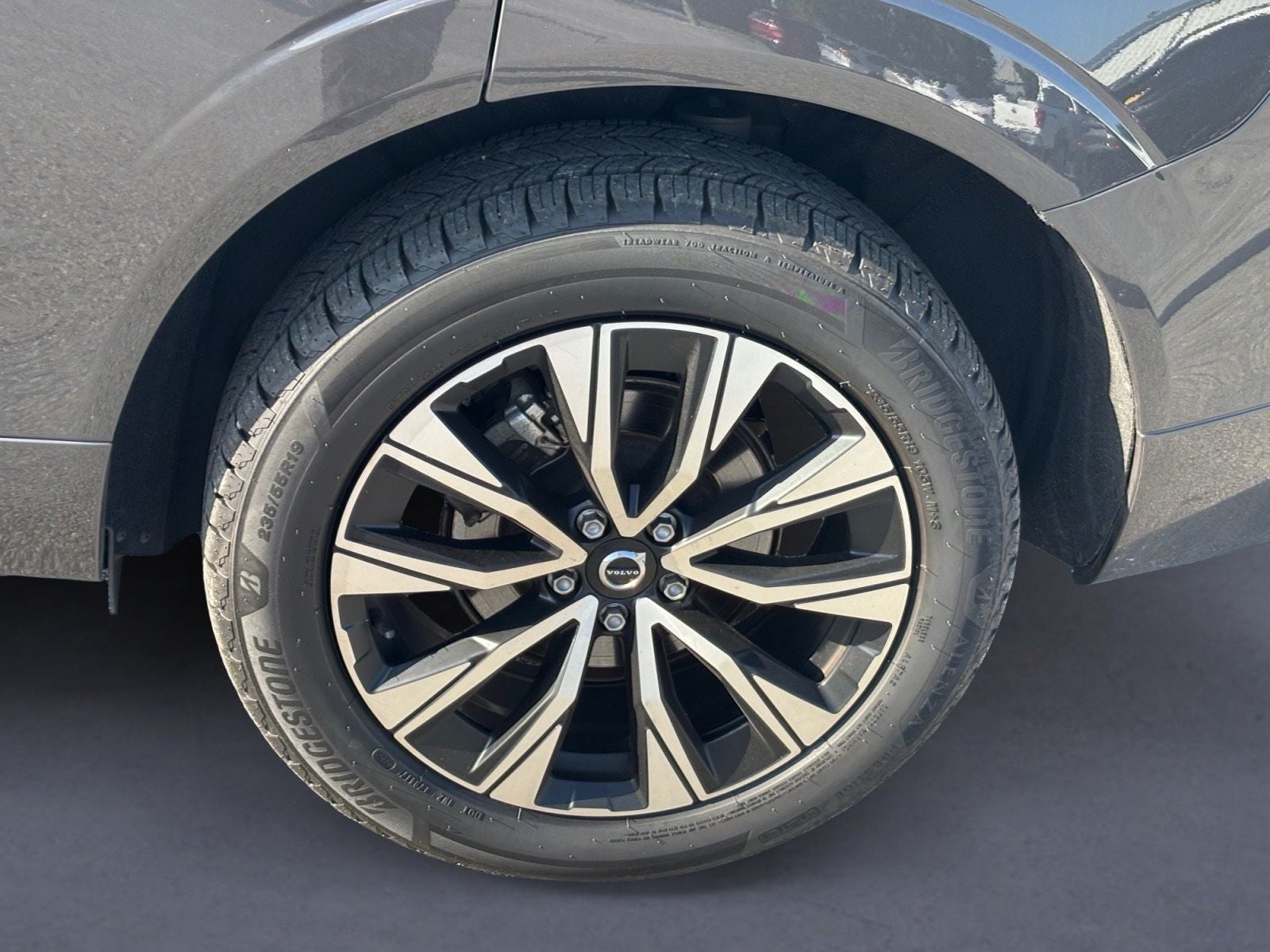 2025 Volvo XC60 B5 Plus